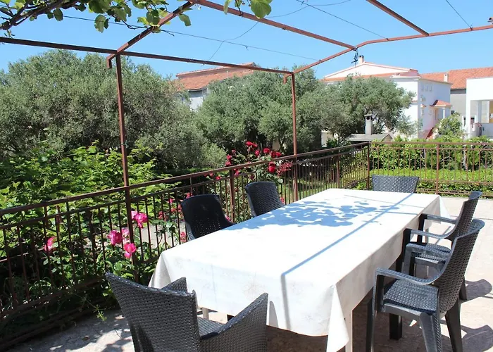 Pierre\'S Place